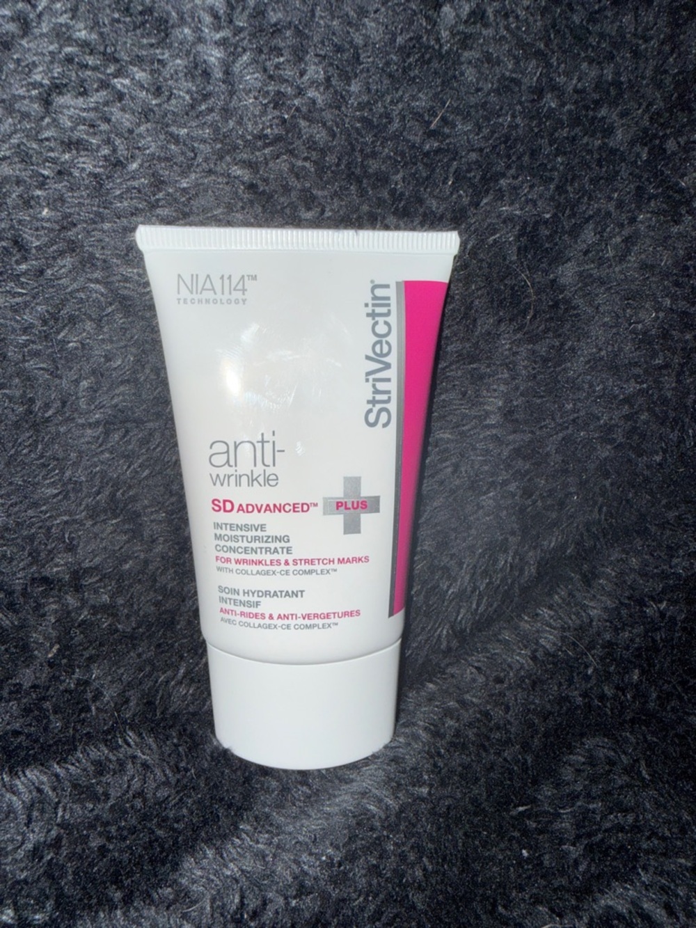 StriVectin Anti-Wrinkle Tube in White with Pink Accent